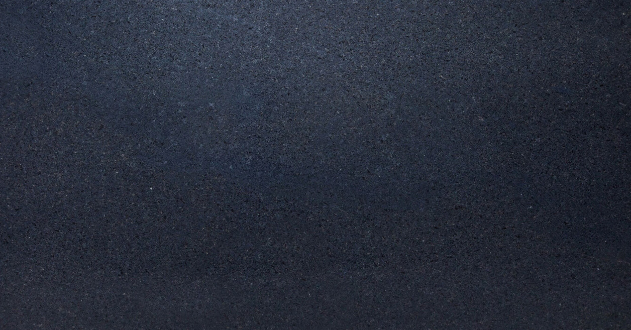 ŽULA Black Pearl_Leather Finish